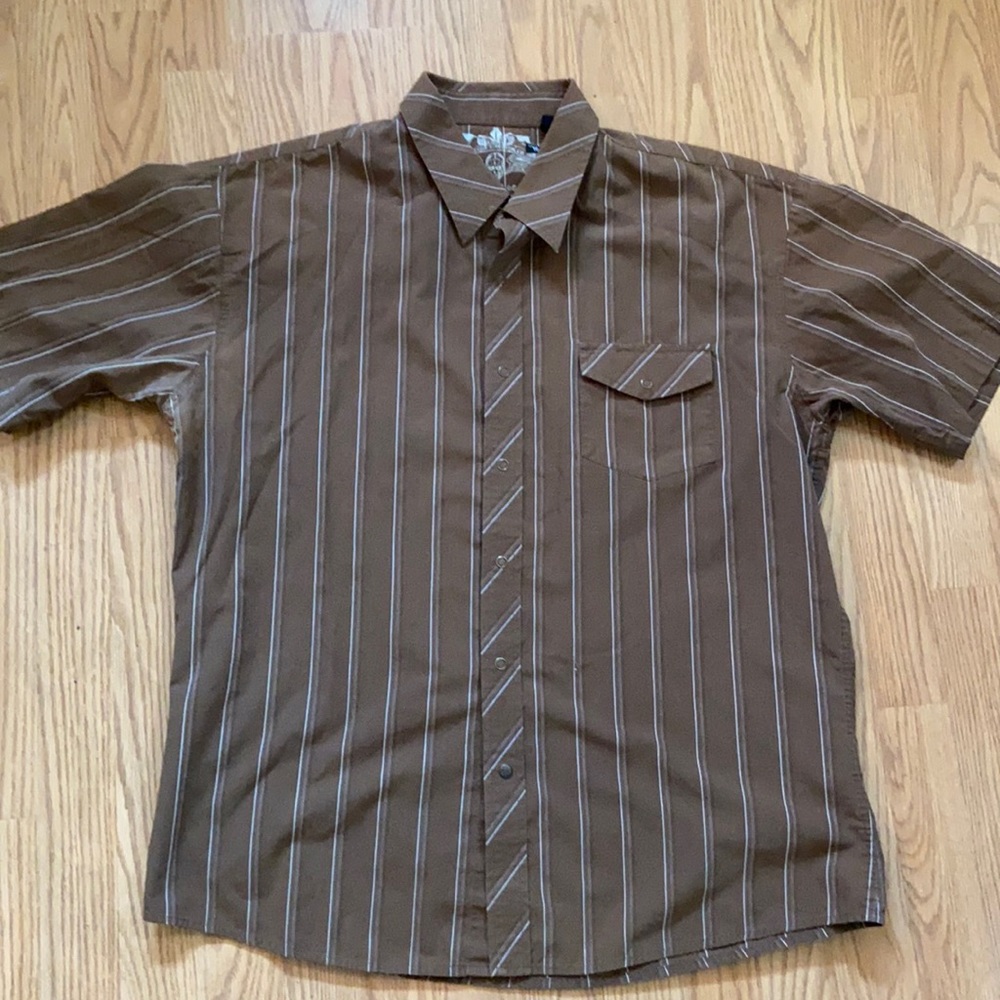 Striped button down collared shirt / size LARGE